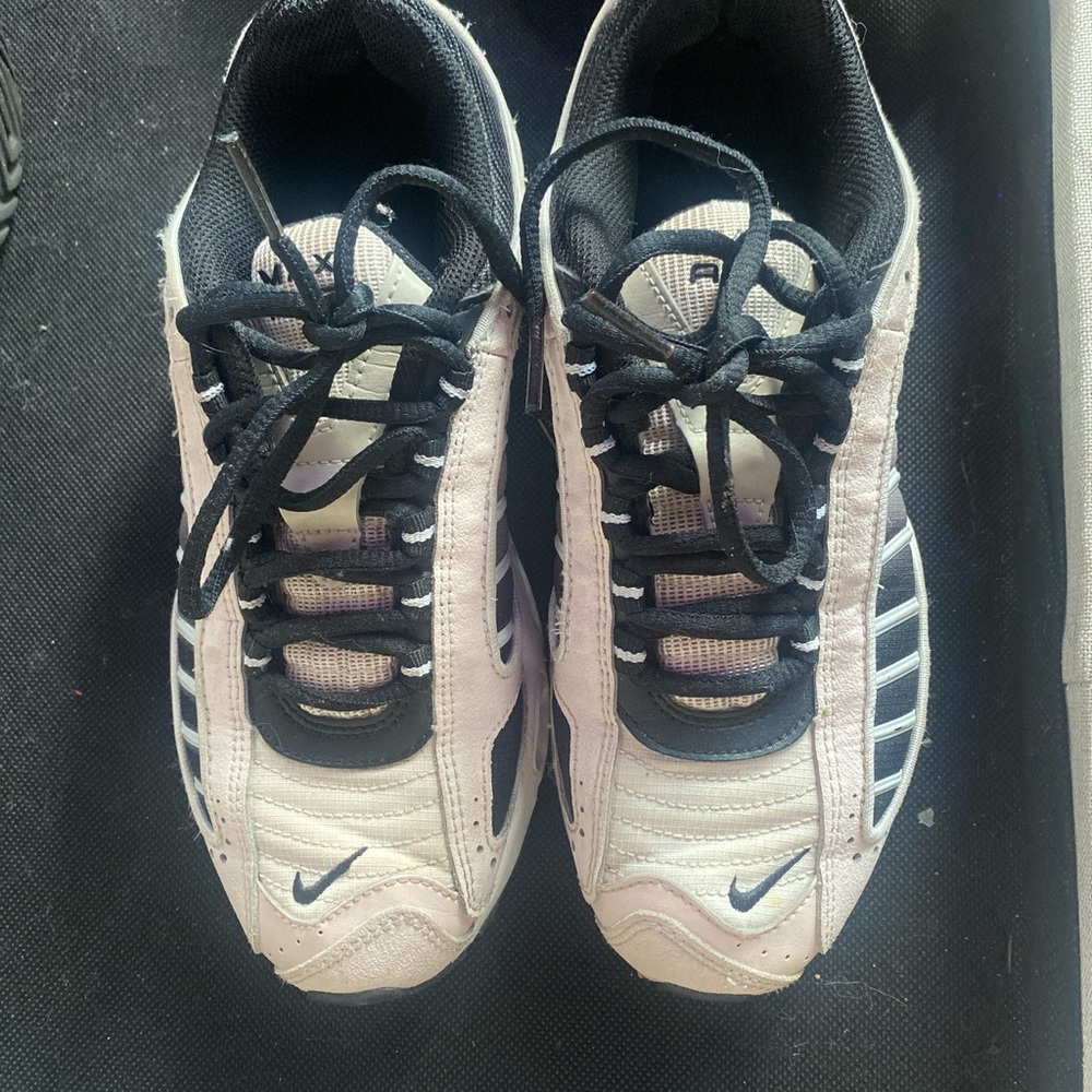 Nike Women's Sneakers - Black and Cream